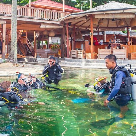 Kuda Laut Boutique Dive Resort Bunaken Exteriör bild