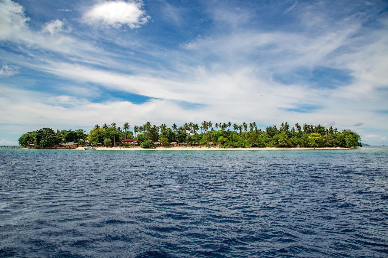 Kuda Laut Boutique Dive Resort Bunaken Exteriör bild