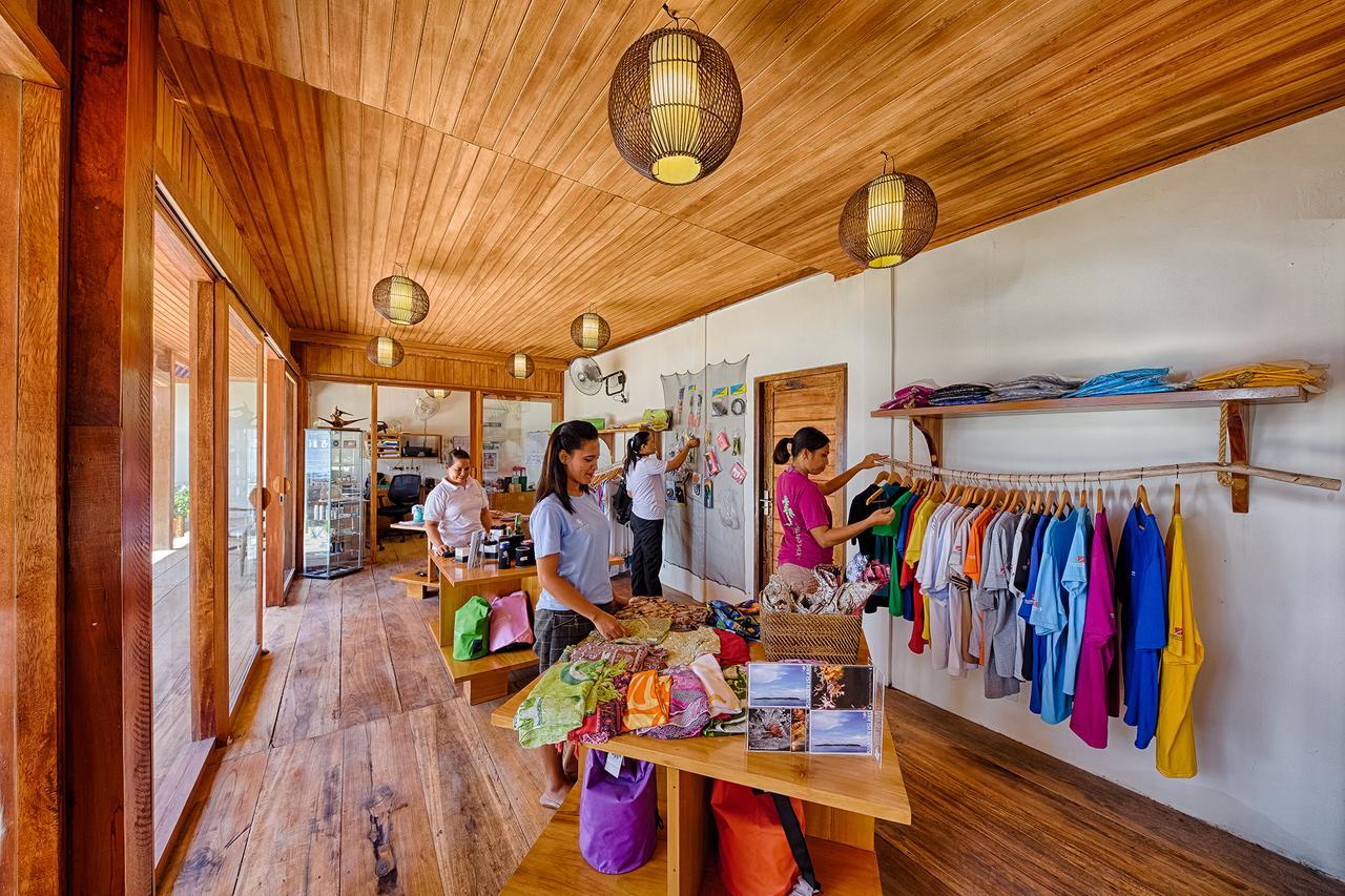 Kuda Laut Boutique Dive Resort Bunaken Exteriör bild
